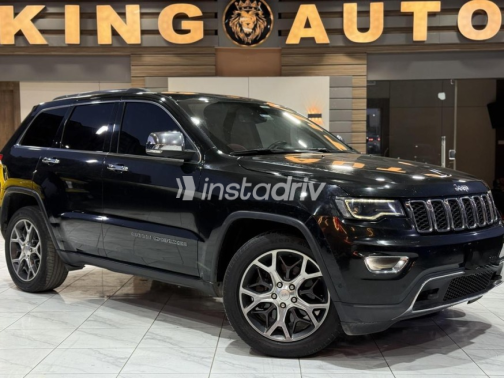 Jeep Grand Cherokee 2019 Black Automatic Used for Sale in Cairo - 3
