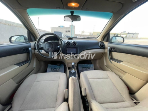 Chevrolet Aveo 2017 White Automatic Used for Sale in Greater Cairo ( Cairo + Giza) - 9