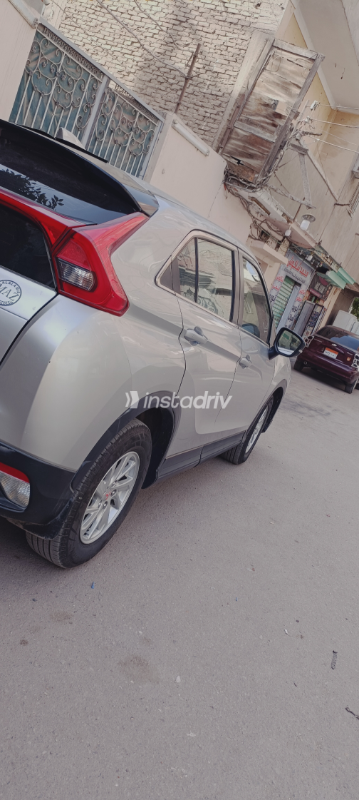 Mitsubishi Eclipse 2018 Silver Automatic Used for Sale in Zagazig - 4