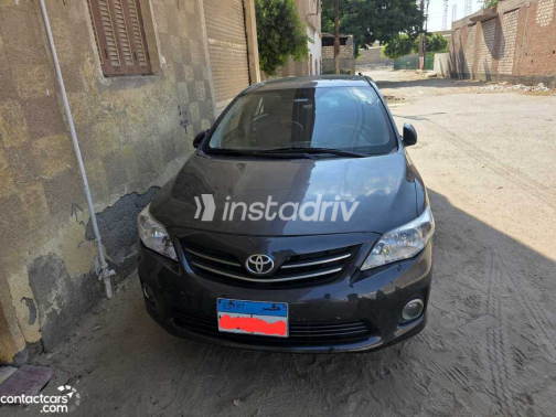 Toyota Corolla 2013 Dark Gray Automatic Used for Sale in Nasr city - 3