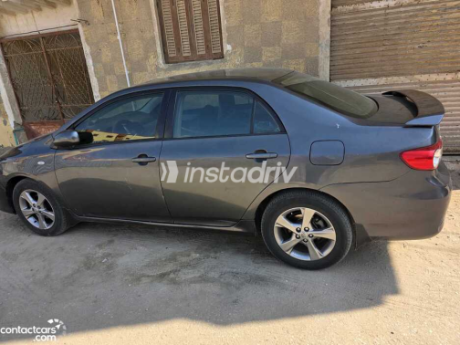 Toyota Corolla 2013 Dark Gray Automatic Used for Sale in Nasr city - 4