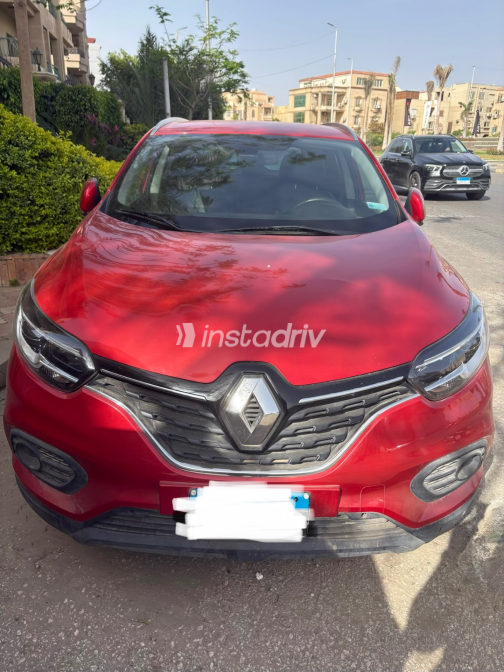 Renault Kadjar 2021 Red Automatic Used for Sale in Cairo - 3