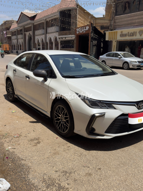 Toyota Corolla 2020 White Automatic Used for Sale in Zagazig - 3