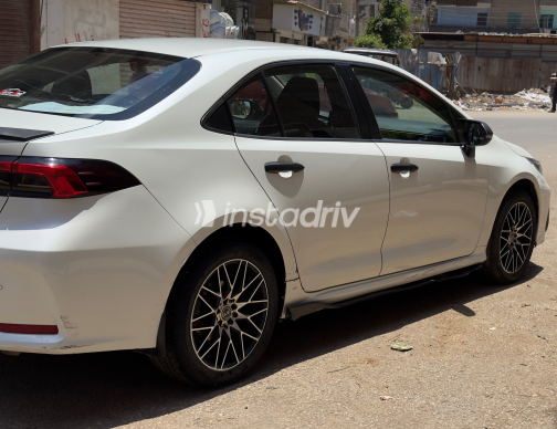 Toyota Corolla 2020 White Automatic Used for Sale in Zagazig - 5