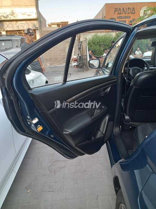 سوزوكى سياز 2021 أزرق أوتوماتيك مستعملة للبيع في الإسكندرية - 5