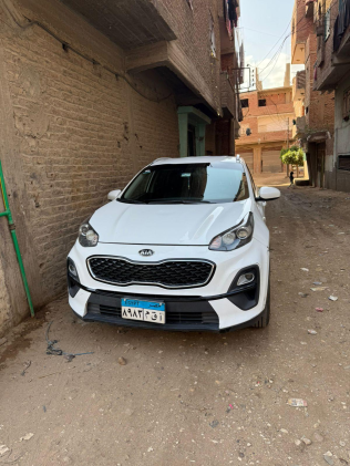 كيا سبورتاج 2021 أبيض أوتوماتيك مستعملة للبيع في القاهرة