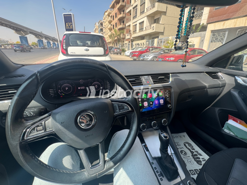 سكودا اوكتافيا A7 2020 أسود أوتوماتيك مستعملة للبيع في القاهرة - 3