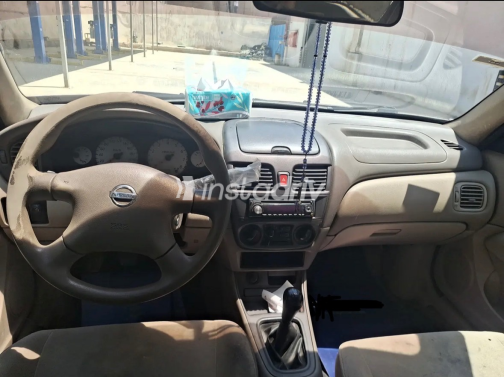 Nissan Sunny 2010 White Manual Used for Sale in Cairo - 3