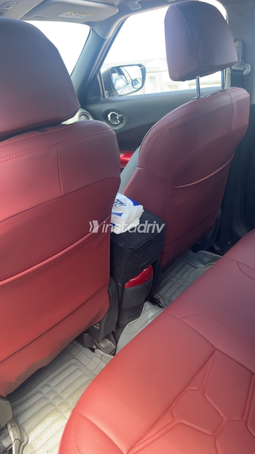 Nissan Juke 2016 Silver Automatic Used for Sale in Alexandria - 2