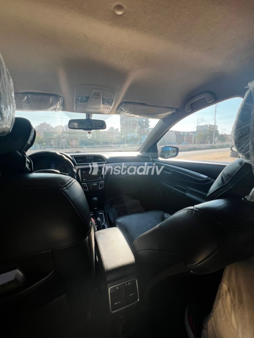 سوزوكى سياز 2021 بني أوتوماتيك مستعملة للبيع في مدينة نصر - 6