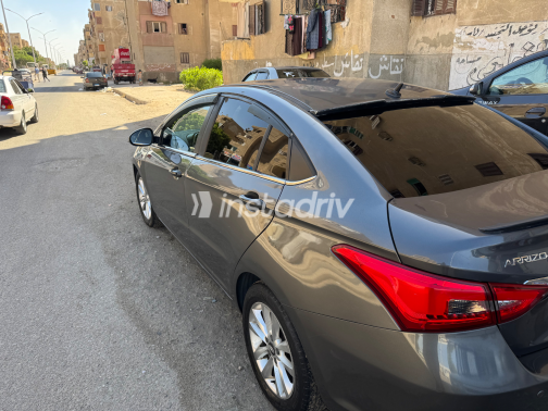 شيرى اريزو 5 2022 رمادي يدوي مستعملة للبيع في الجيزة - 3