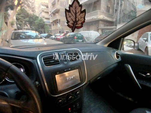 Renault Sandero Step Way 2015 Black Manual Used for Sale in Giza - 1