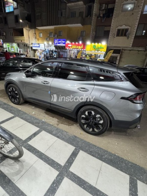 Kia Sportage 2023 Silver Automatic Used for Sale in Asyut - 4