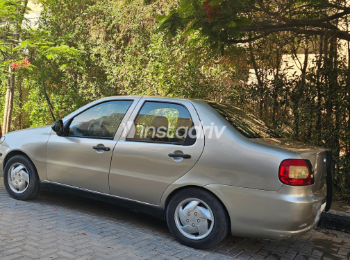 فيات سينا 2006 ذهبي يدوي مستعملة للبيع في الإسكندرية - 6
