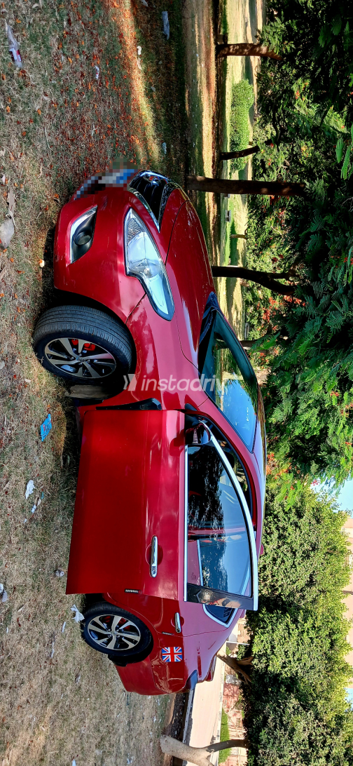 Nissan Sunny 2023 Red Automatic Used for Sale in Helwan - 4