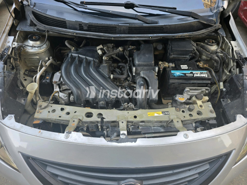 Nissan Sunny 2014 Silver Automatic Used for Sale in El Haram - 7