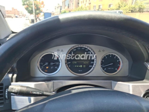 مرسيدس GLK 350 2011 رمادي غامق أوتوماتيك مستعملة للبيع في العبور - 2