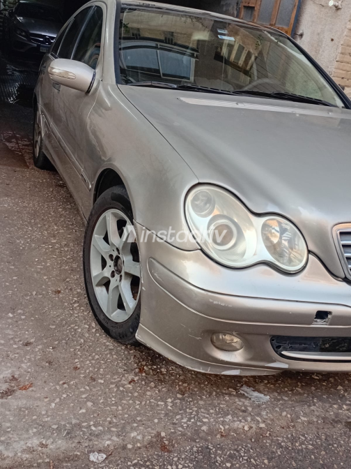 Mercedes C 180 2005 Champagne Automatic Used for Sale in Heliopolis - 5