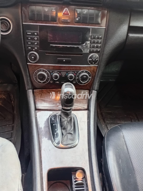 Mercedes C 180 2005 Champagne Automatic Used for Sale in Heliopolis - 8