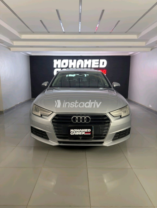 اودي A4 2019 فضي أوتوماتيك مستعملة للبيع في مصر الجديدة - 8