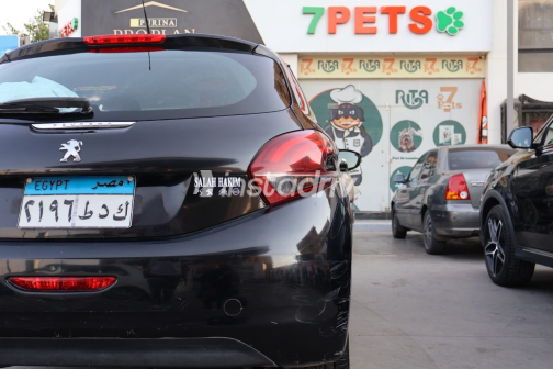 Peugeot 208 2016 Black Automatic Used for Sale in Nasr city - 5