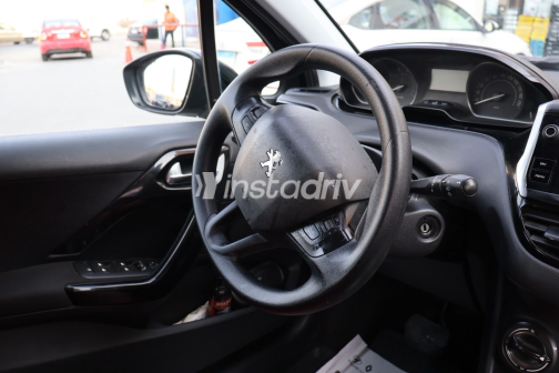 Peugeot 208 2016 Black Automatic Used for Sale in Nasr city - 10