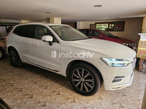 فولفو XC60 2019 أبيض أوتوماتيك مستعملة للبيع في دمياط - 8