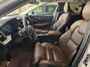 فولفو XC60 2019 أبيض أوتوماتيك مستعملة للبيع في دمياط