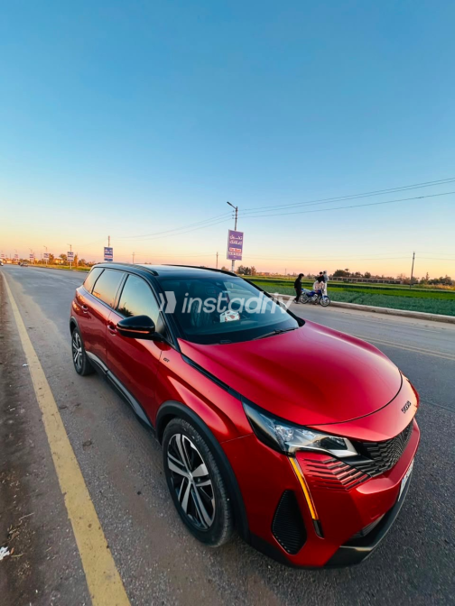 Peugeot 5008 2022 Red Automatic Used for Sale in Gharbia - 3