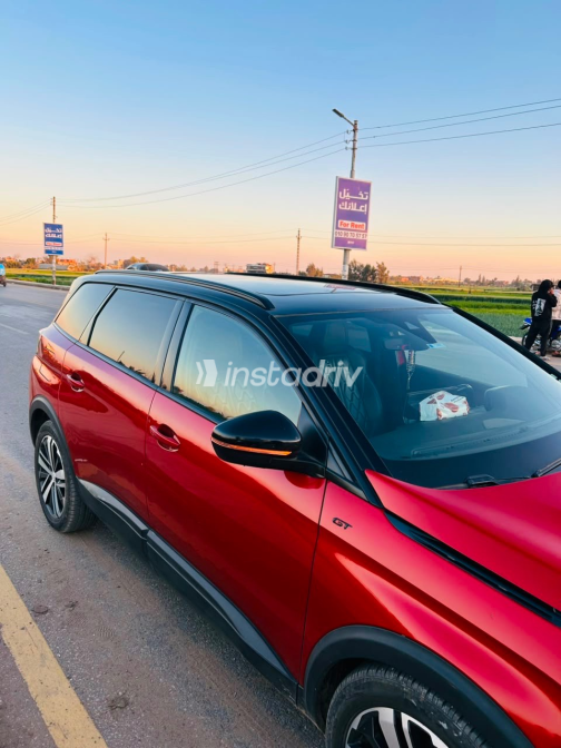 Peugeot 5008 2022 Red Automatic Used for Sale in Gharbia - 7
