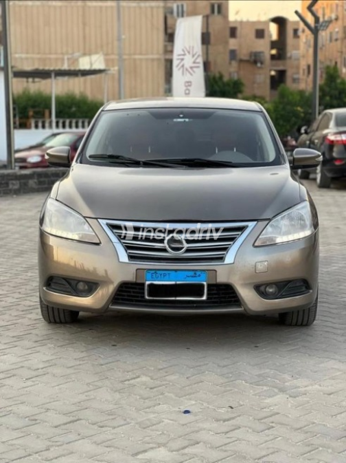 نيسان سنترا 2019 ذهبي أوتوماتيك مستعملة للبيع في مدينة نصر - 1