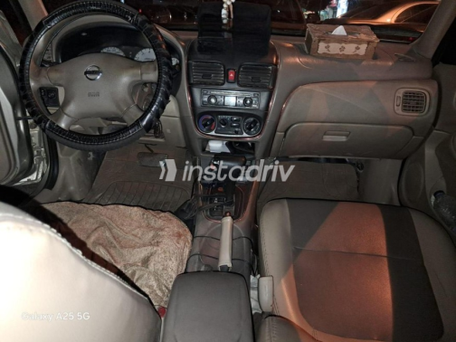 Nissan Sunny 2014 Gold Automatic Used for Sale in Cairo - 2