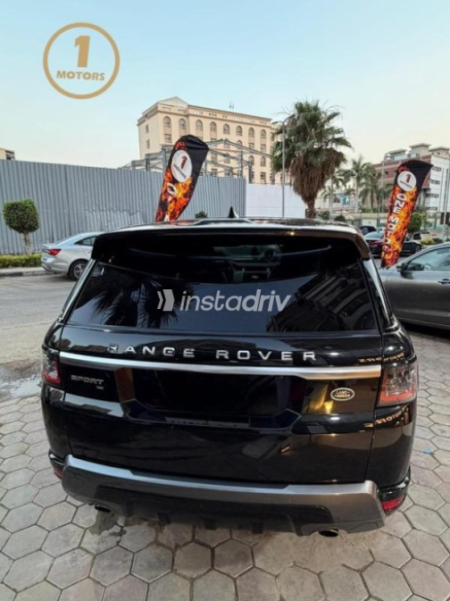 Land Rover Range Rover Sport 2022 Black Automatic Used for Sale in Nasr city - 7