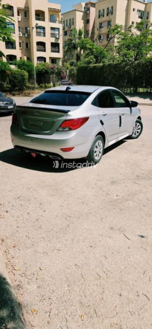 Hyundai Accent RB 2025 White Automatic Used for Sale in Greater Cairo ( Cairo + Giza) - 6