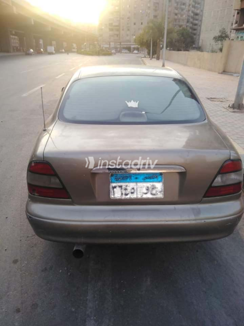 دايو ليوجانزا 2000 ذهبي أوتوماتيك مستعملة للبيع في الهرم - 1
