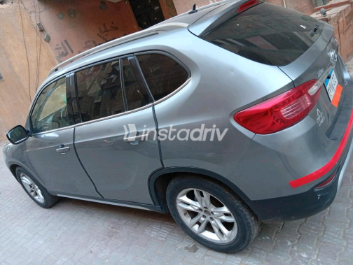 بريليانس V5 2015 رمادي أوتوماتيك مستعملة للبيع في إمبابة - 1