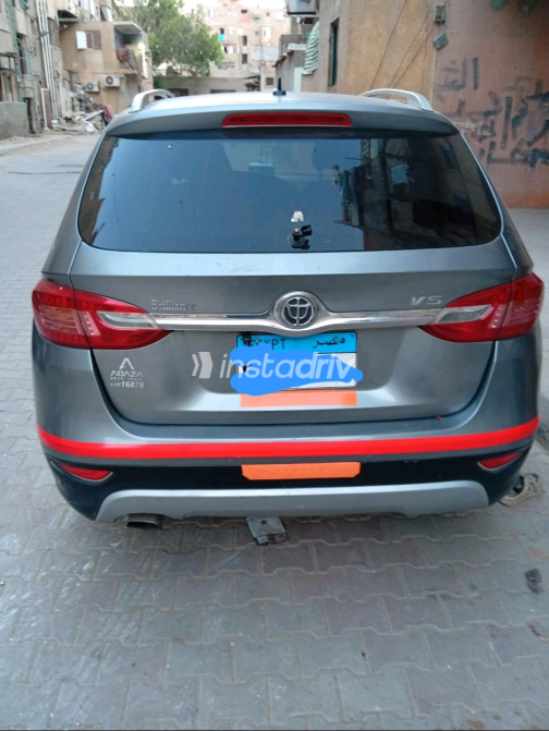 بريليانس V5 2015 رمادي أوتوماتيك مستعملة للبيع في إمبابة - 3