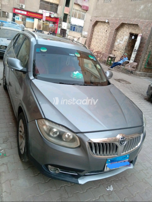 بريليانس V5 2015 رمادي أوتوماتيك مستعملة للبيع في إمبابة - 4
