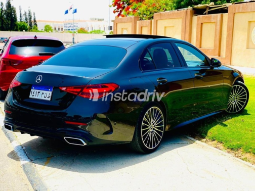Mercedes 220 2022 Gray Automatic Used for Sale in Ismailia - 7