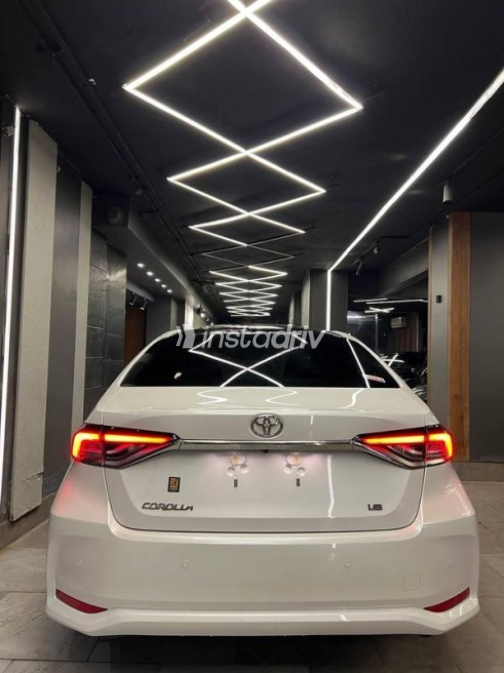 Toyota Corolla Cross 2026 White Automatic Used for Sale in Cairo - 5