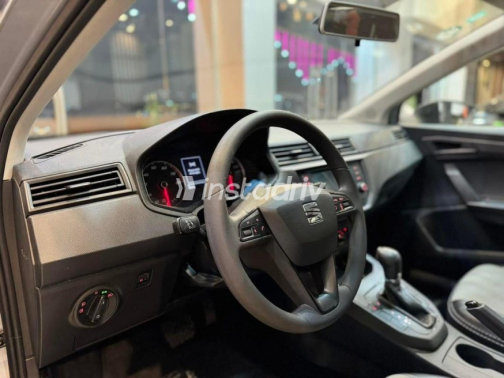 سيات ابيزا 2024 فضي أوتوماتيك مستعملة للبيع في مدينة نصر - 8