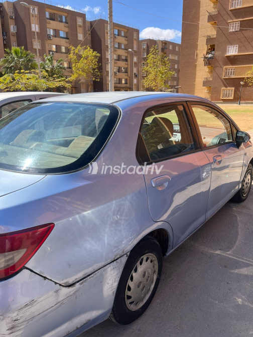 هوندا سيتى 2005 أبيض أوتوماتيك مستعملة للبيع في الجيزة - 4