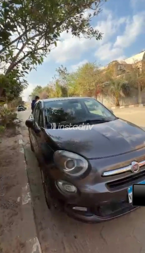 فيات 500 X 2019 بني أوتوماتيك مستعملة للبيع في الجيزة - 1