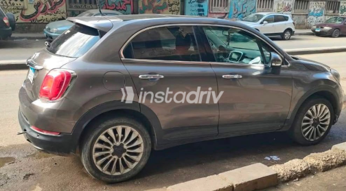 فيات 500 X 2019 بني أوتوماتيك مستعملة للبيع في الجيزة - 2