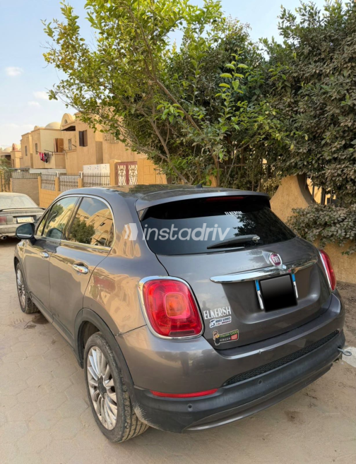 فيات 500 X 2019 بني أوتوماتيك مستعملة للبيع في الجيزة - 3