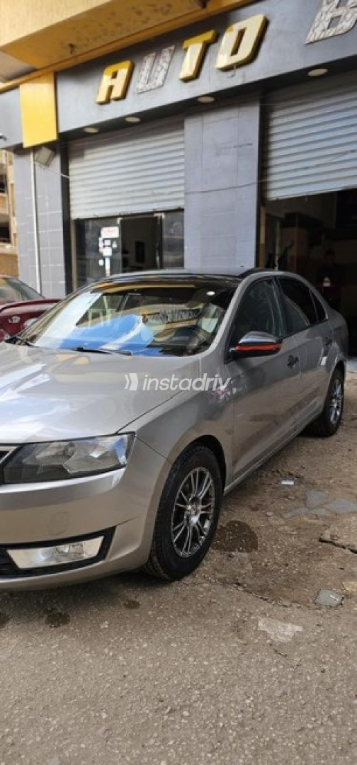 سكودا رابيد 2013 شامبين يدوي مستعملة للبيع في بنها - 3