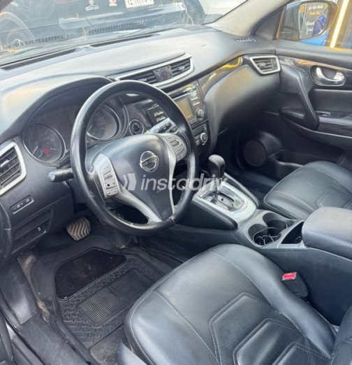 Nissan Qashqai 2016 Gray Automatic Used for Sale in Heliopolis - 5