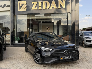 مرسيدس C 200 2024 أسود أوتوماتيك مستعملة للبيع في مدينة الشيخ زايد
