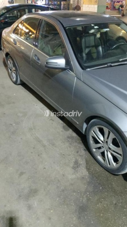 Mercedes C 180 2014 Dark Gray Automatic Used for Sale in Sheikh Zayed City - 5