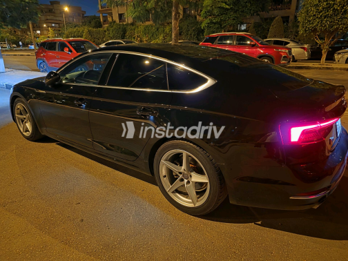 اودي A5 2019 أسود أوتوماتيك مستعملة للبيع في مصر الجديدة - 1